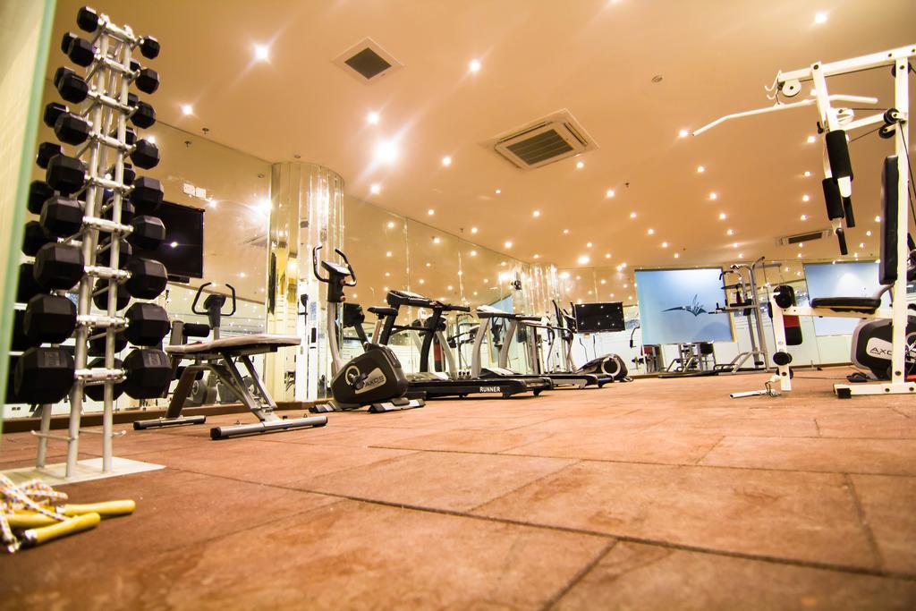 ריאד Rest Night Serviced Apartments- Alhamra מראה חיצוני תמונה A gym in Japan