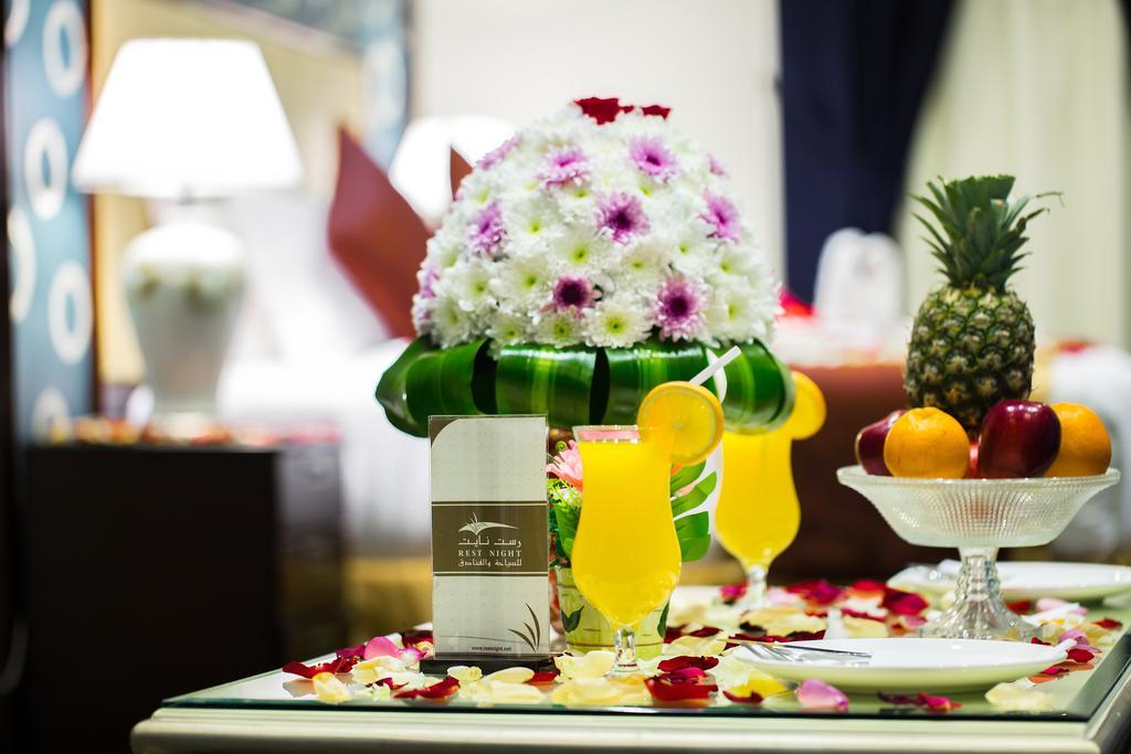 ריאד Rest Night Serviced Apartments- Alhamra מראה חיצוני תמונה A fruit basket