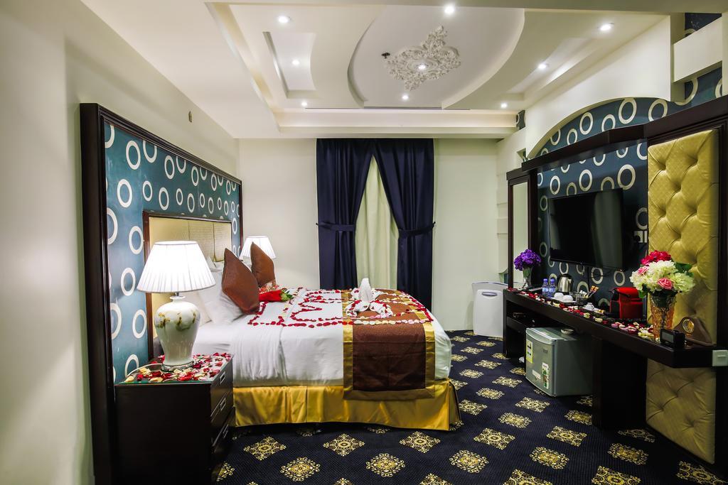 ריאד Rest Night Serviced Apartments- Alhamra מראה חיצוני תמונה Suite