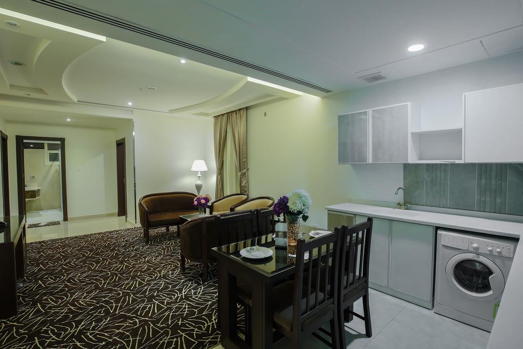 ריאד Rest Night Serviced Apartments- Alhamra מראה חיצוני תמונה A suite at the hotel