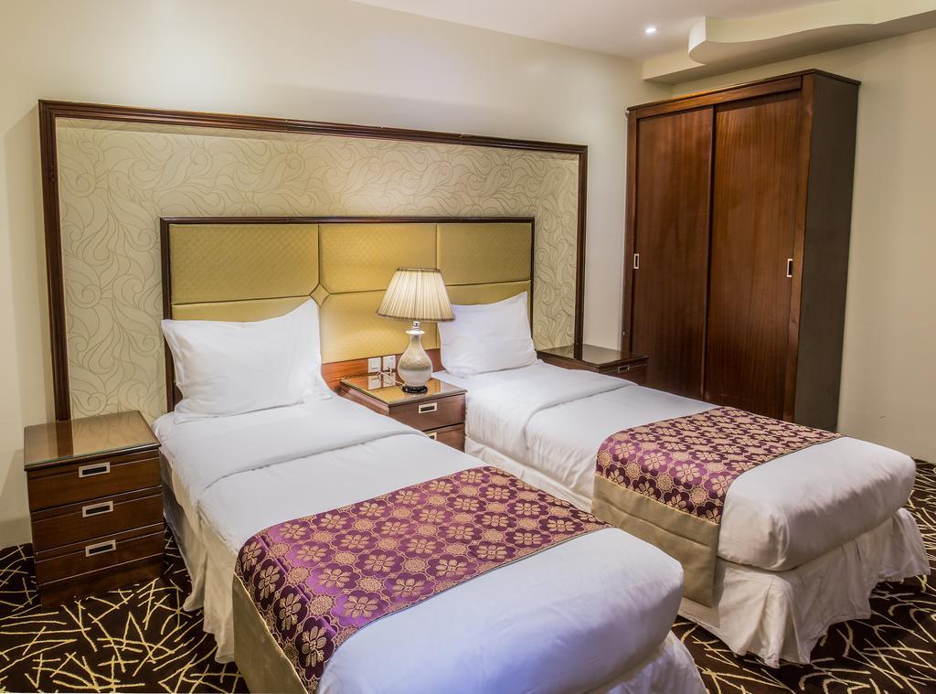 ריאד Rest Night Serviced Apartments- Alhamra מראה חיצוני תמונה Deluxe Room