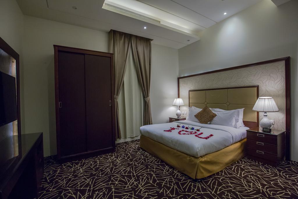 ריאד Rest Night Serviced Apartments- Alhamra מראה חיצוני תמונה A bedroom at the hotel
